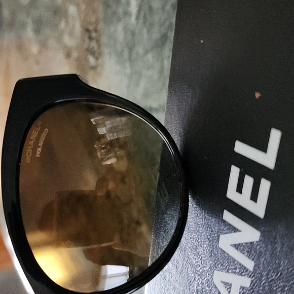 Authentic CHANEL Retro Sunglasses - Picture 8 of 16